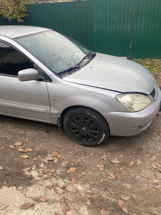 Продам свій автомобіль лансер 9