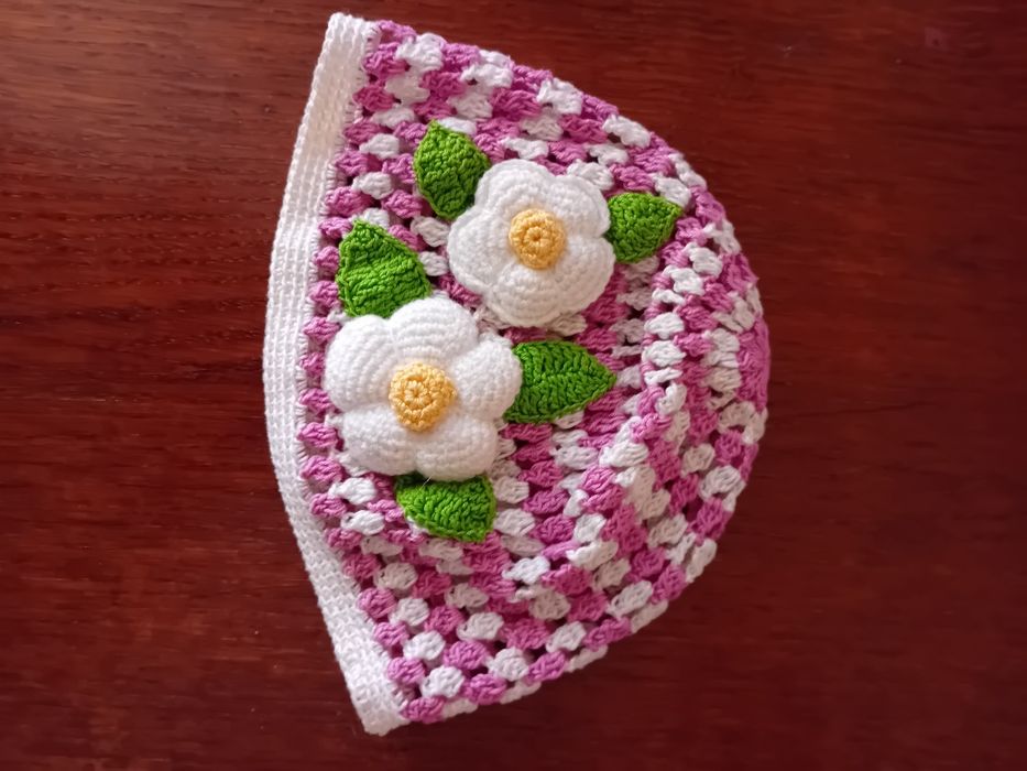Шапочка вязаная крючком