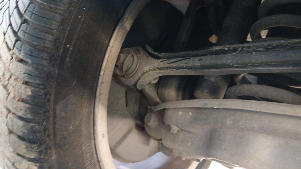 Manga de eixo trás esquerda BMW X1 (E84)