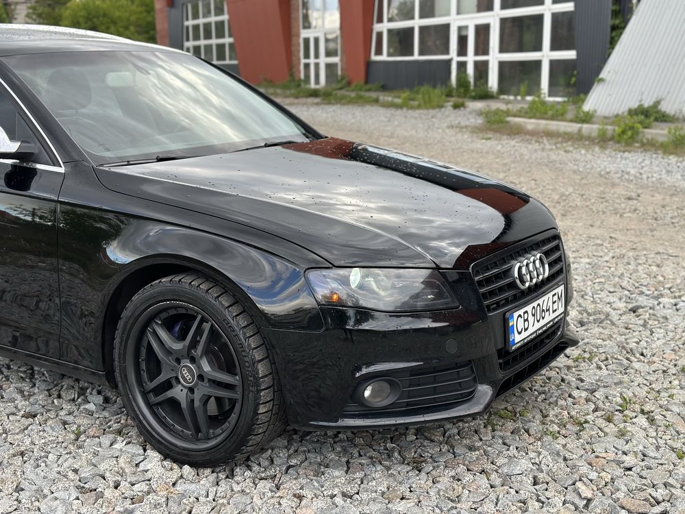 Продам Audi A4 B8 2010