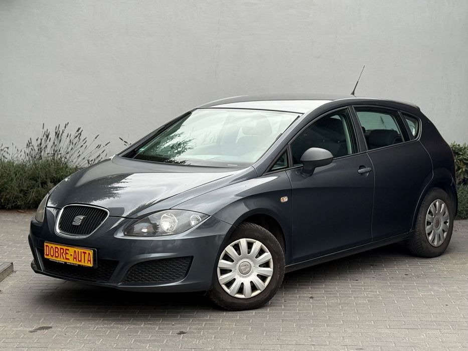 Seat Leon szary sliczny benzynka zadbany zobacz warto