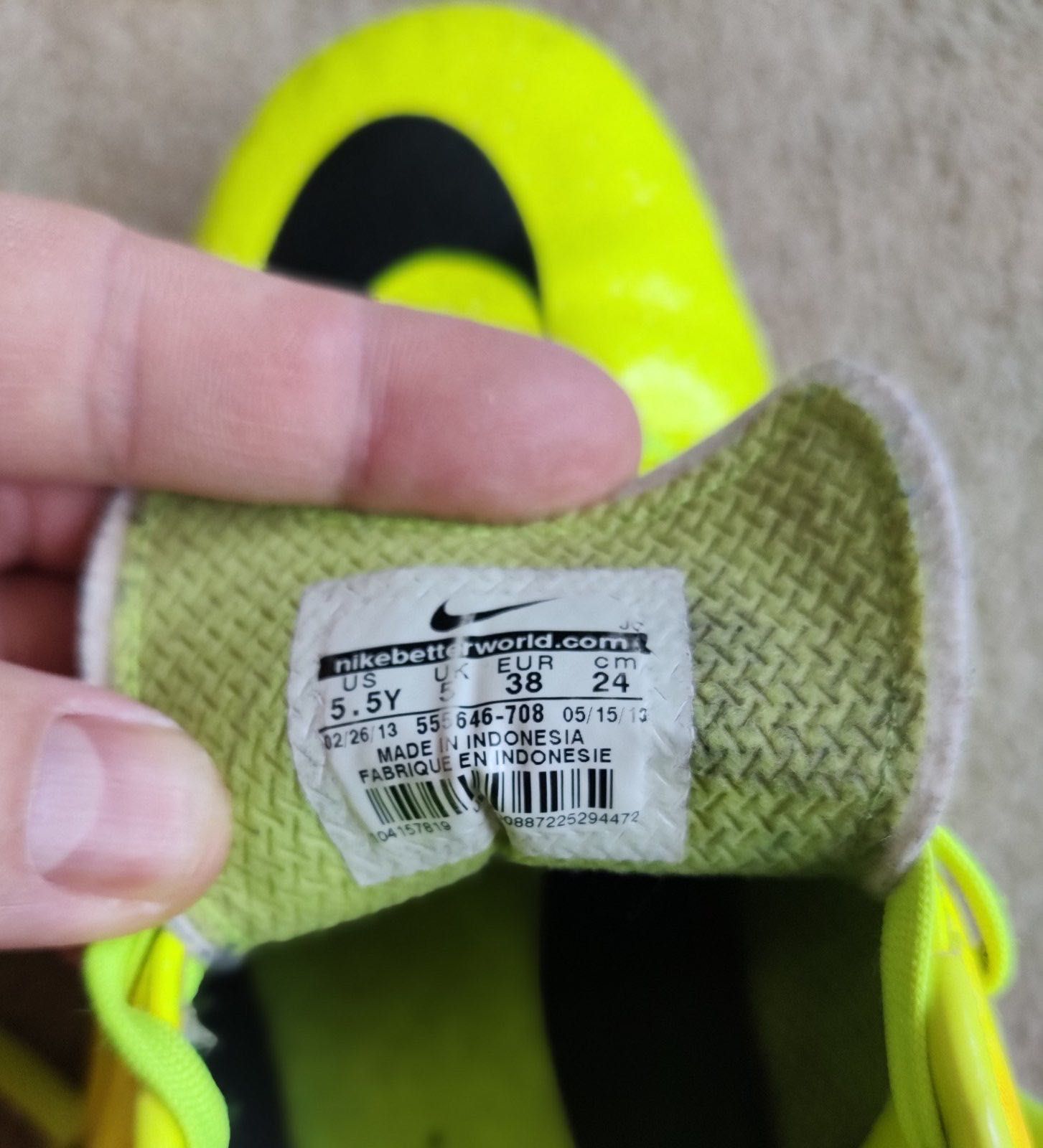 Футзалки  Nike розмір 38