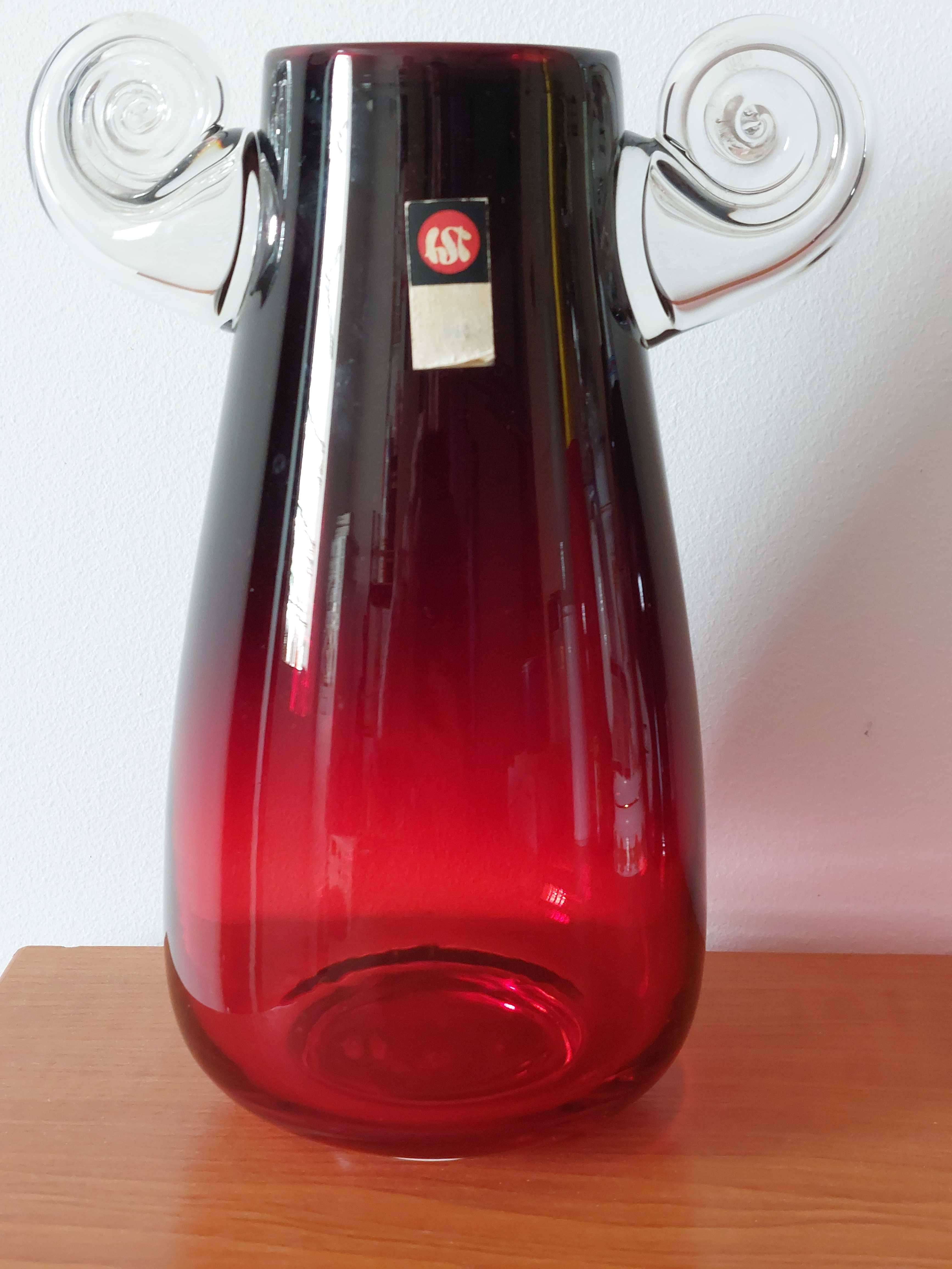Piękny wazon TARNOWIEC - kolor buraczkowy
