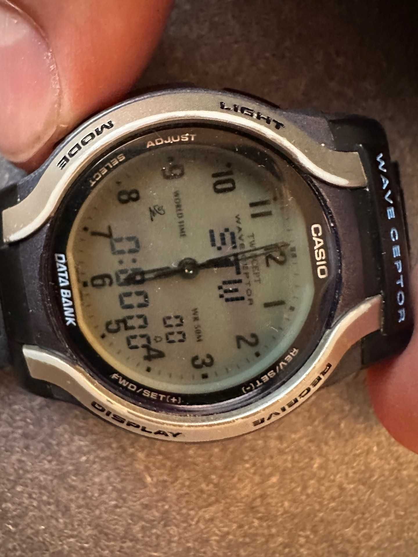 Zegarek Casio WVA-200 Twincept Waveceptor