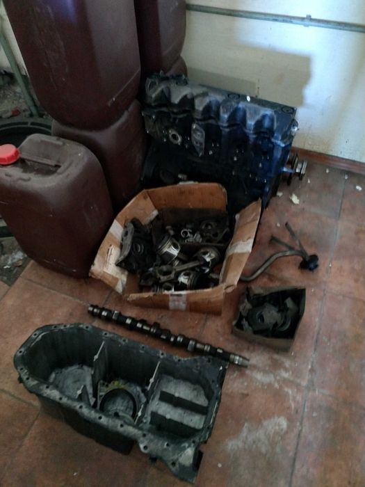 Продам двигатель на lt 46