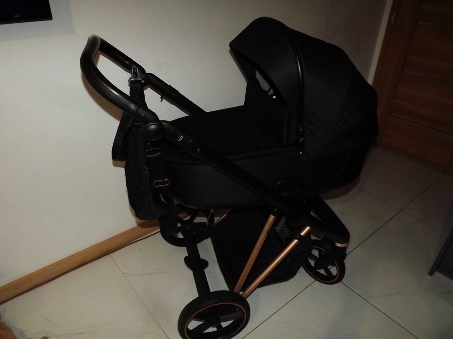 Wózek Roan ivi 2.0 fotelik cybex cloud z Rodkladny do pozycji leżacej