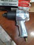 Máquina de impacto como nova