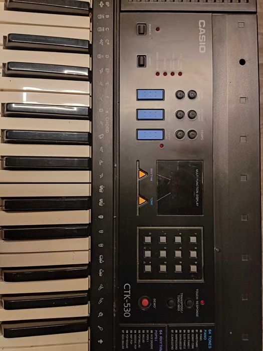 Синтезатор Casio CTK-530 c подставкой