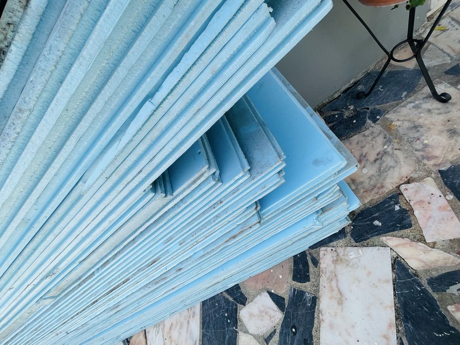 Placas esferovite  roofmate