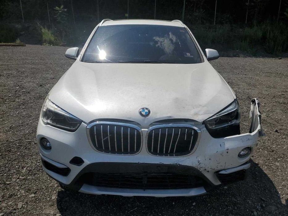 В дорозі BMW X1 series F48 28i 2016