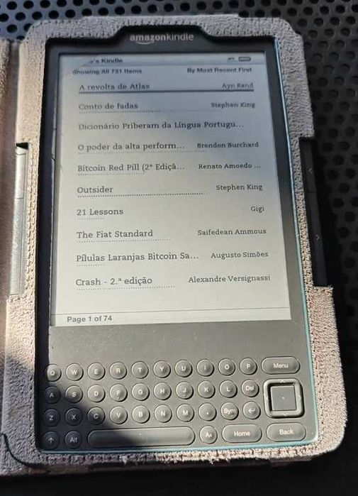 Amazon Kindle 3rd Gen Wi-Fi 4GB Keyboard 6" Display Graphite (D00901)