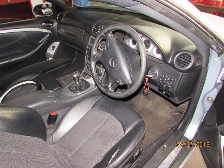 Mercedes CLK 220 CDI para peças