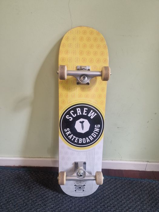Skate como novo screw skatboarding