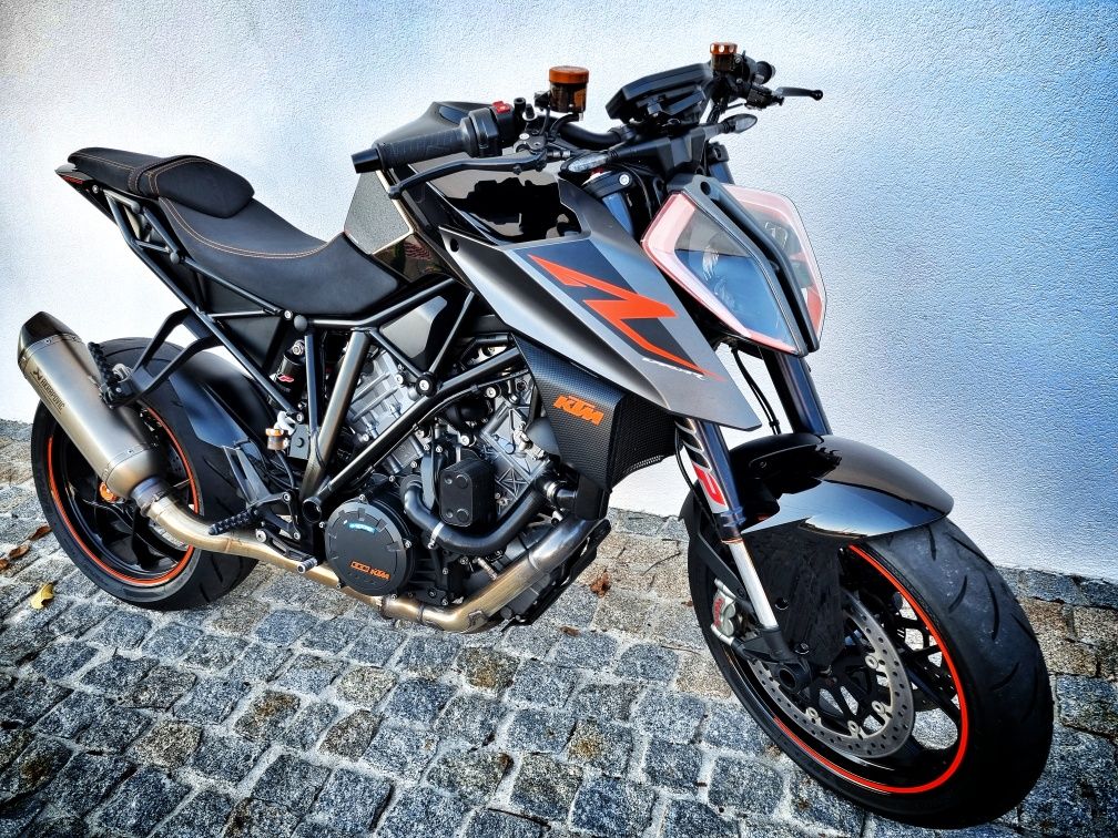 KTM 1290 SUPER DUKE 1290 R