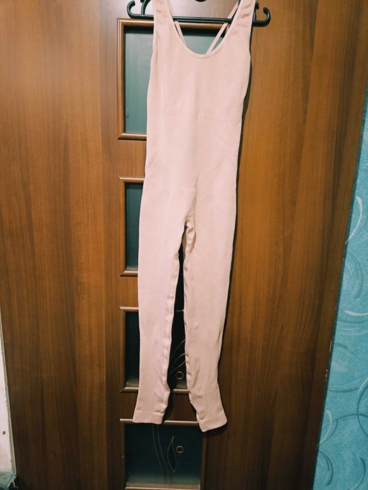 Женский фитнес комбинезон,р.с-м