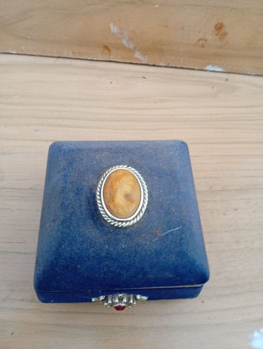 Шкатулка з балериною