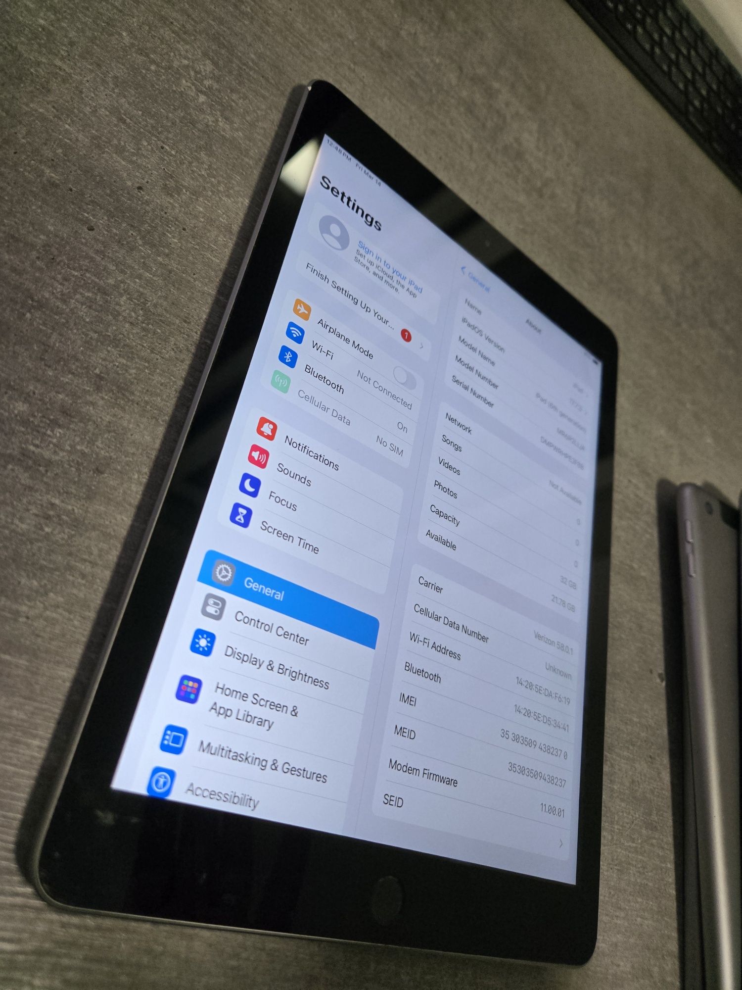 iPad 6 покоління. 32GB. LTE. Сім-карта. Space Grey. Гарантія
