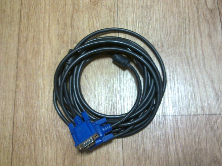 Кабель vga-vga 5 метров.