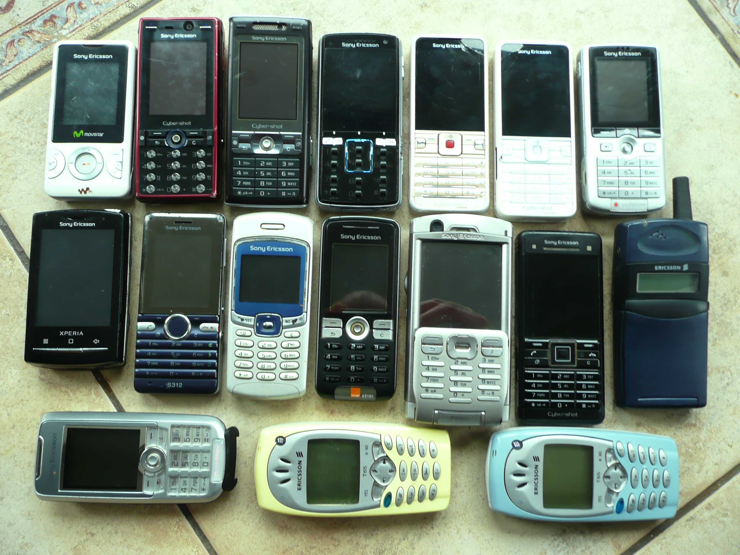 sprawne telefony ericsson sonyericsson nokia futerały etui 8310 t65