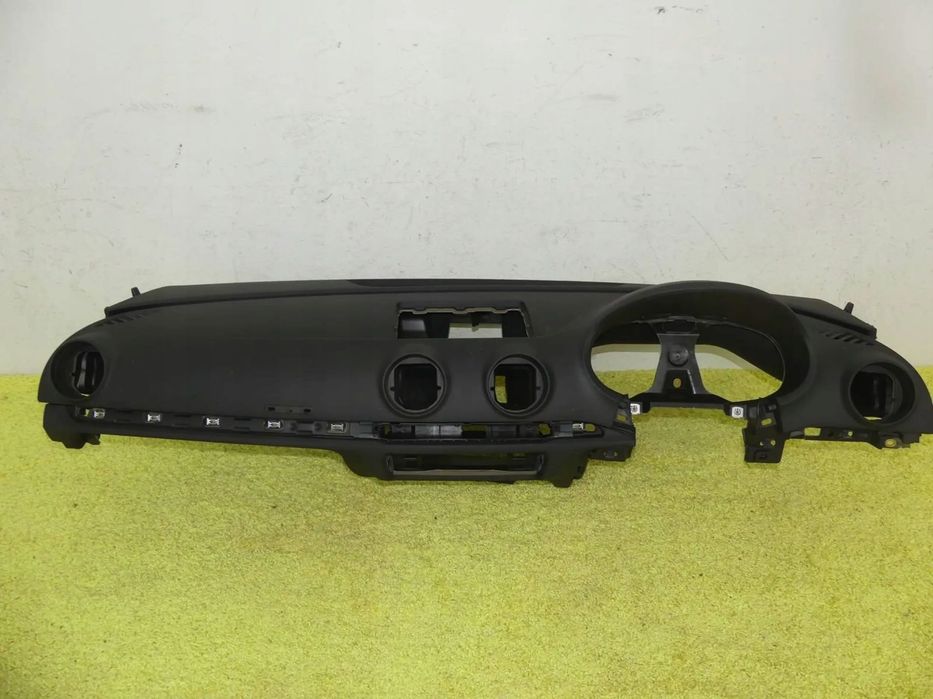 audi a3 s3 8y 8y3 8y4 8y5 8y7 deska rozdzielcza, konsola quattro anglik