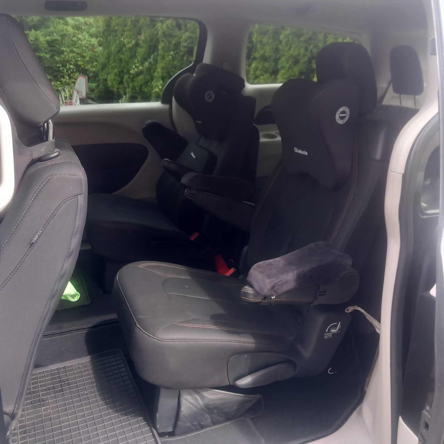 Chrysler Pacifica 2017 7osób