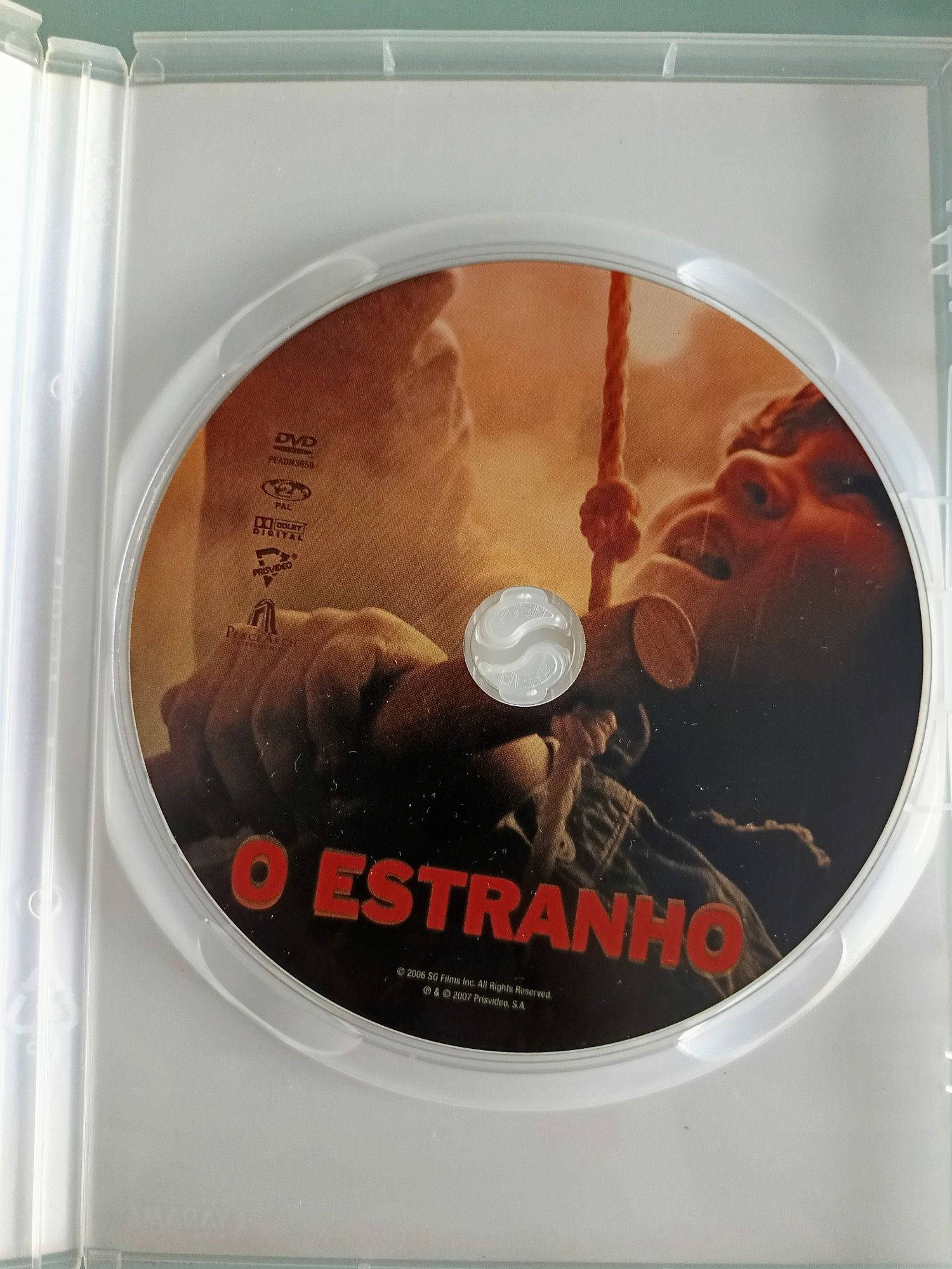 DVD o estranho .