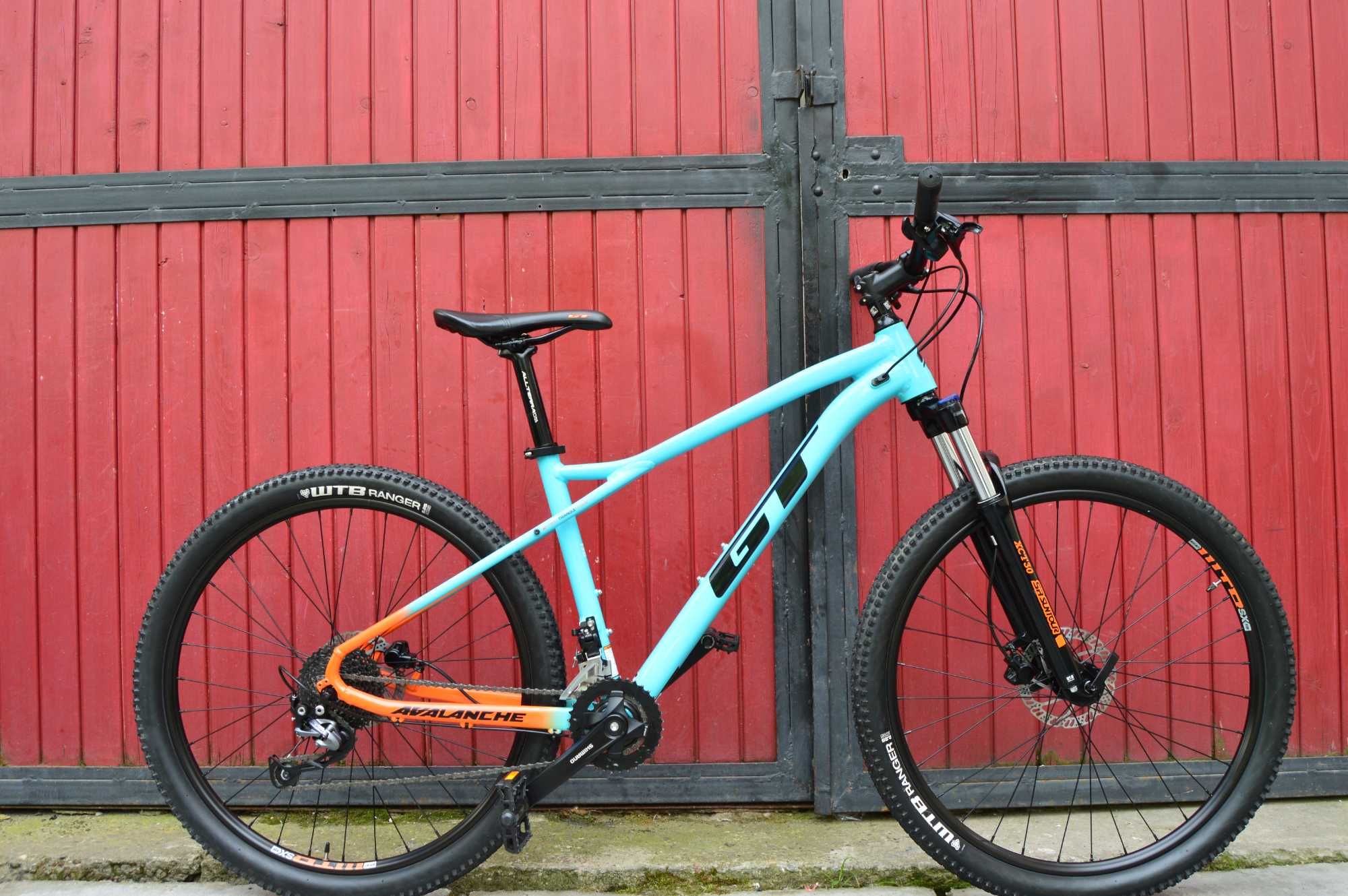 Велосипед GT Avalanche Sport 27.5