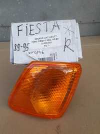 Поворотник указатель поворота правый поворотнік Фиеста Ford Fiesta