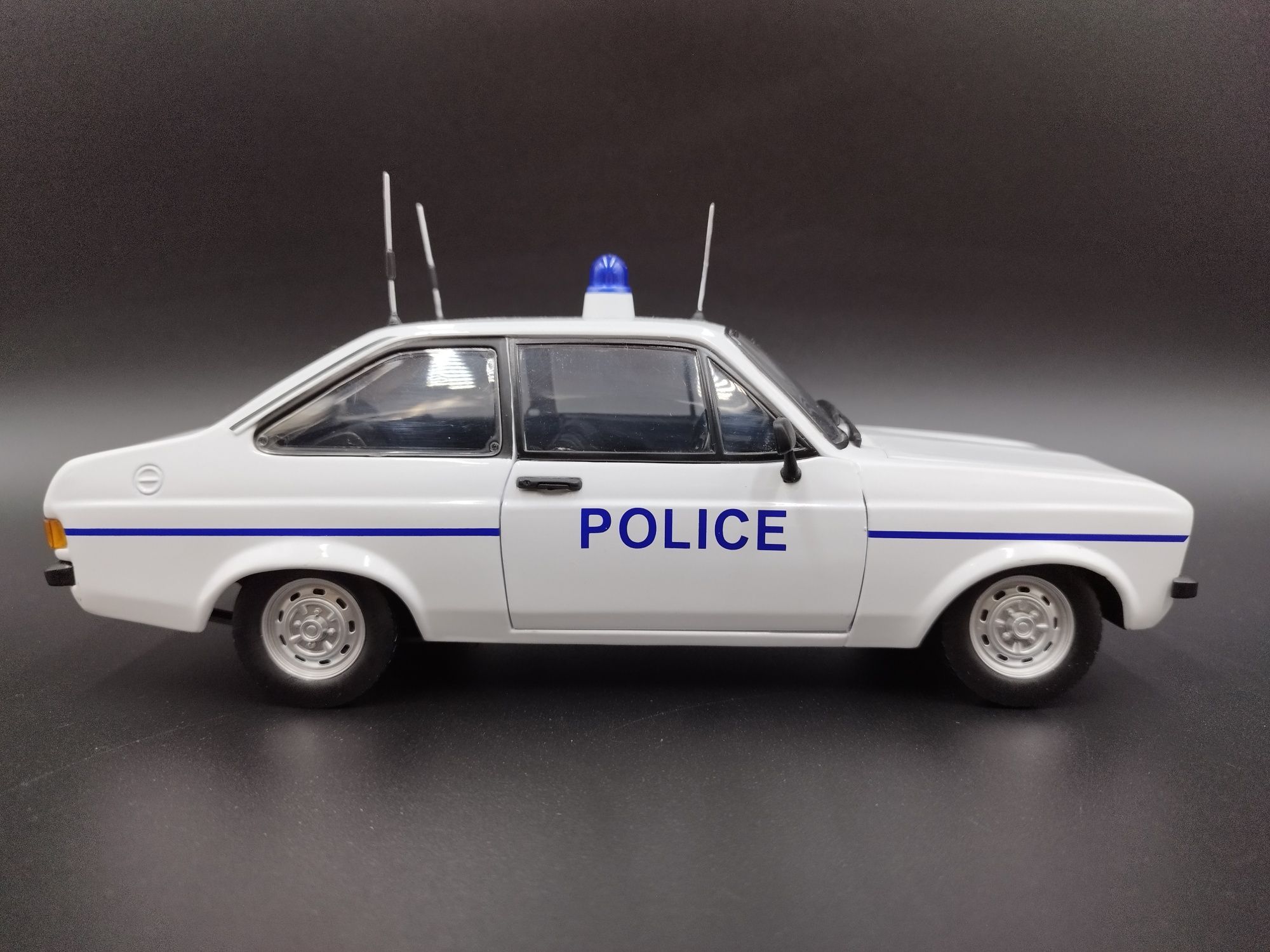 1:18 Model-Icons Ford Escort MK2 1L Thames Valley Police Model limit