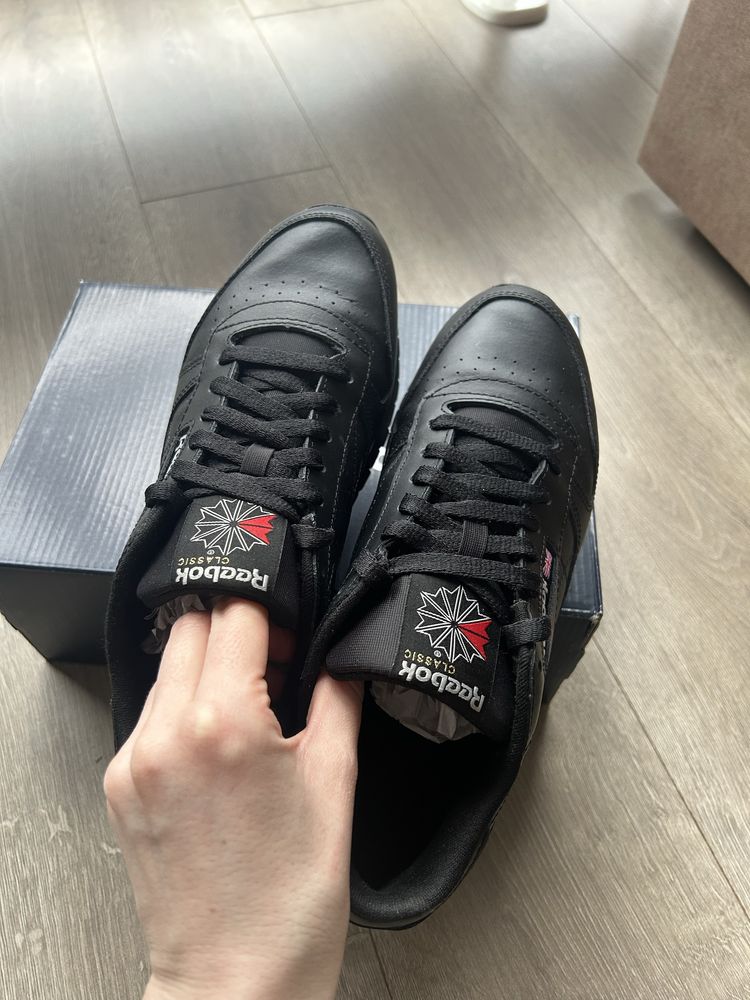 Кросівки reebok Classic Leather GY0954 Чорні 41 розмір