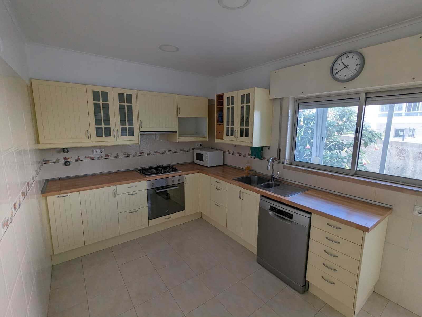 Arrenda-se Apartamento T2 Porto Salvo/Oeiras