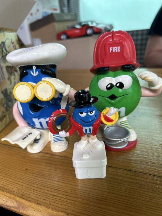 Фігурки M&M  эмемденс