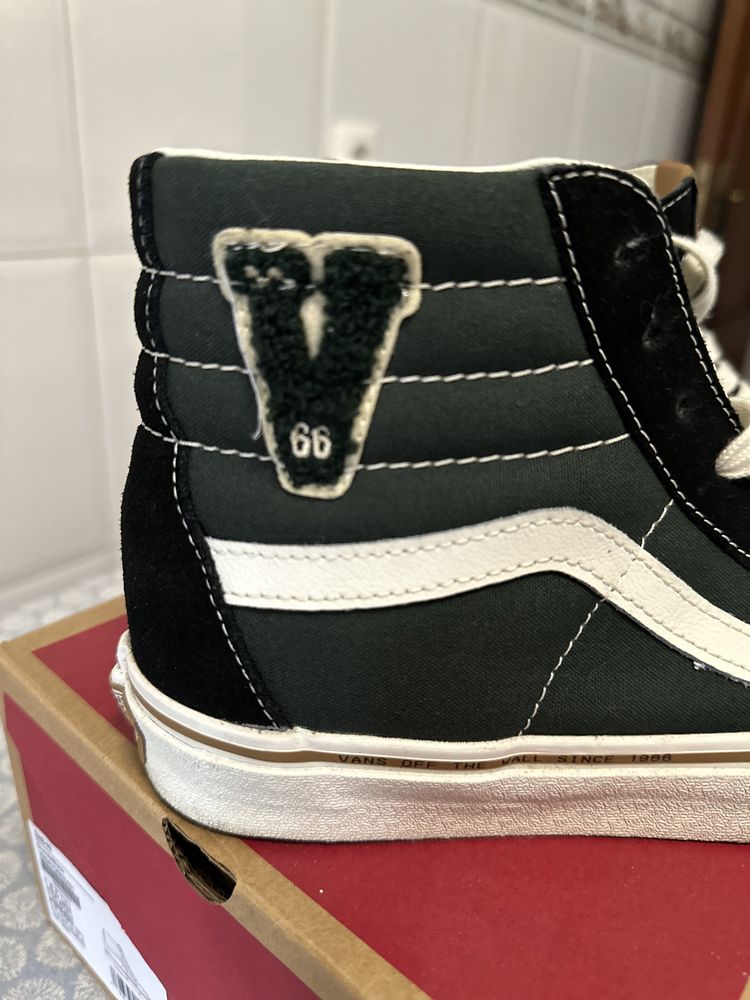 Vans SK8-HI Varsity - tamanho 41 (como novos)