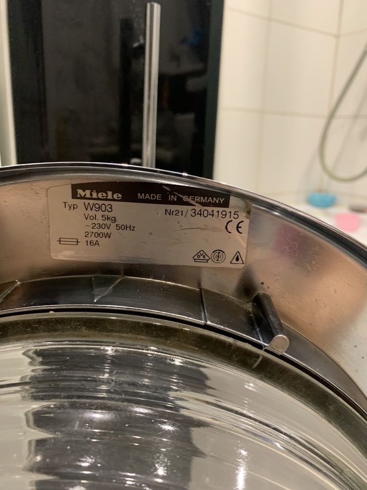 Пральна машина Miele