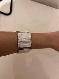 Bracelete de missangas