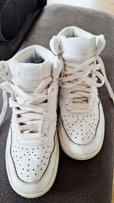 Buty Nike Sneakersy r.39 białe wysokie trampki