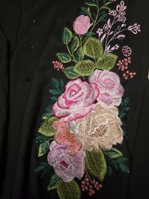 Жіноча вишиванка блуза чорна