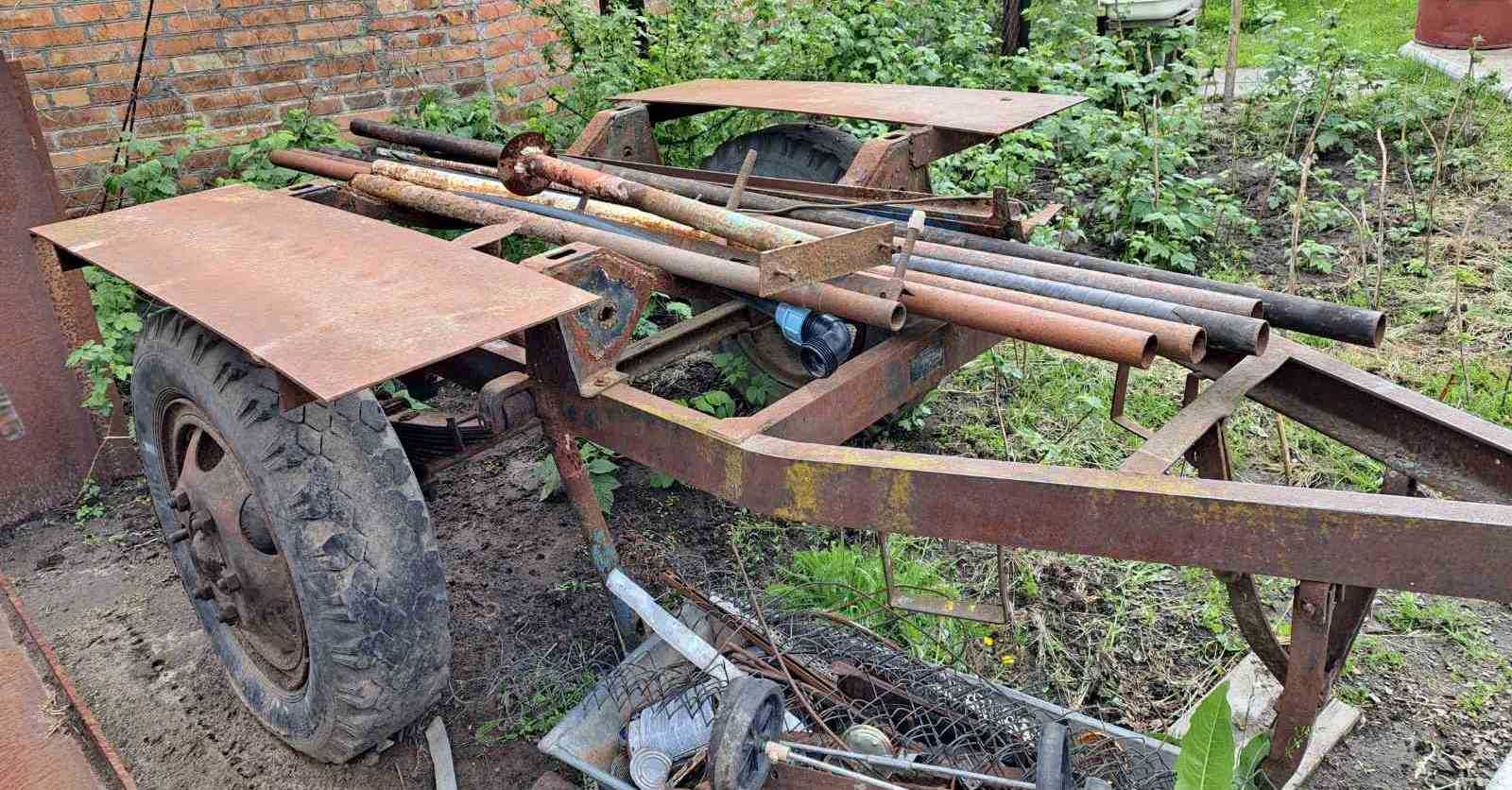 Продається причіп з під бочки з квасом.