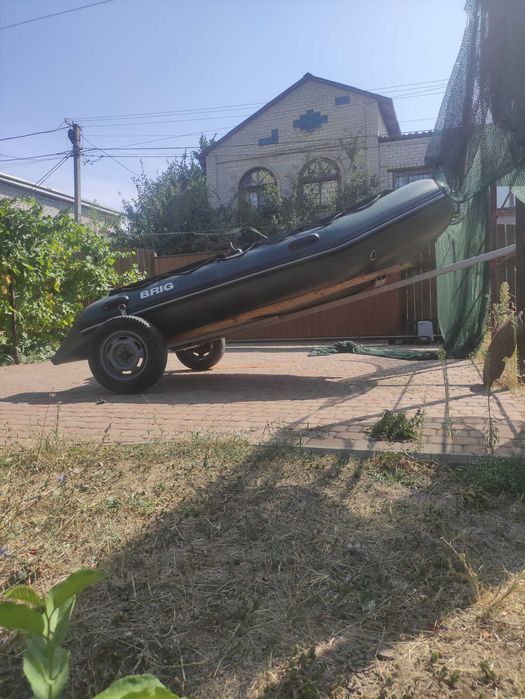 Продам лодку Brig 350 с лафетом