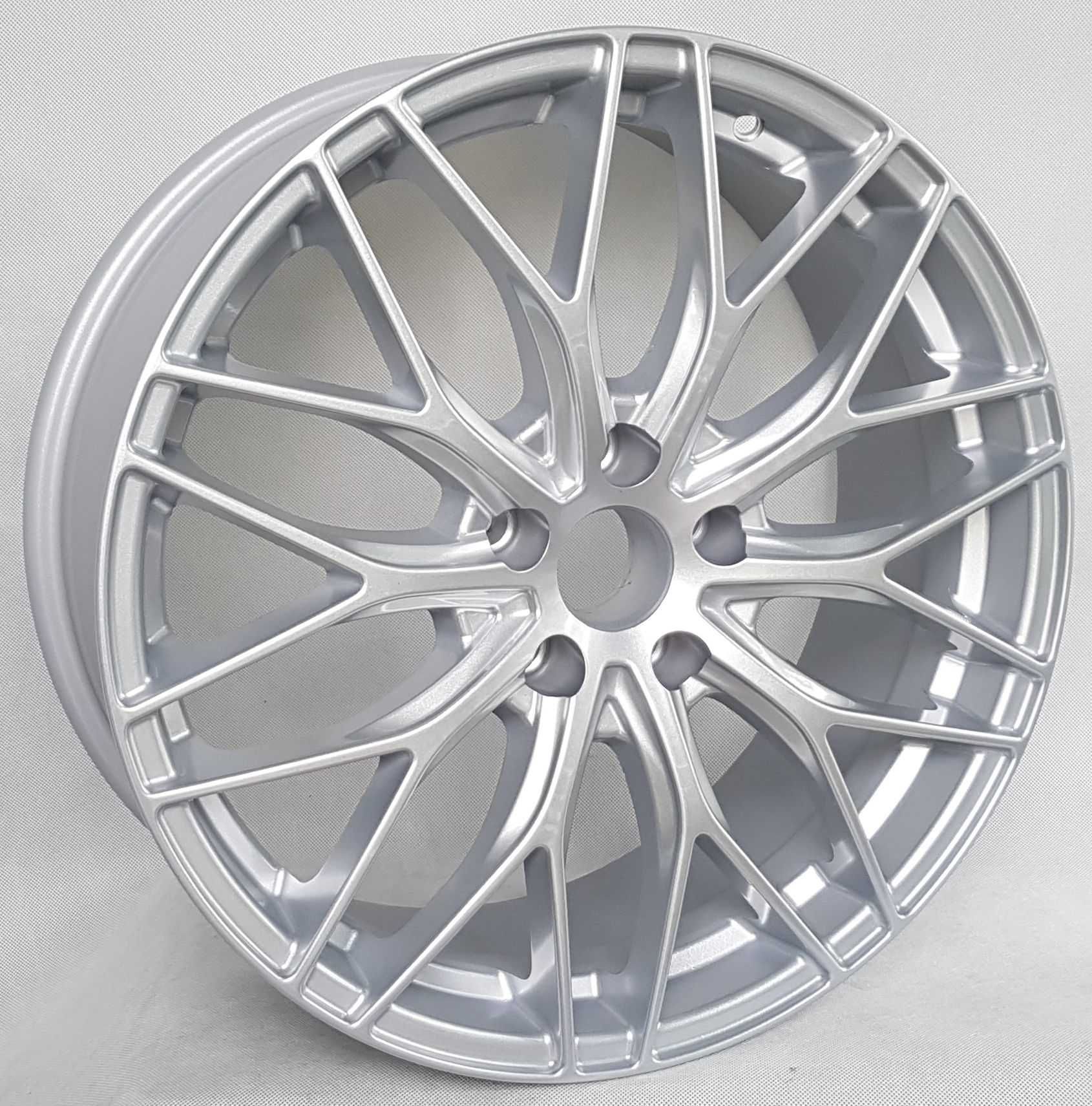 Alufelgi 19 5x108 Ford Kuga 3 Puma 2 Volvo XC40 XC60 2 V40 S60 XE