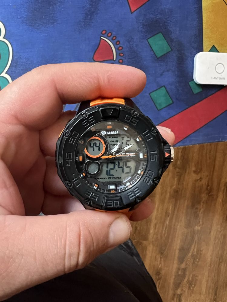 Casio W-756D-7AVES  та ще додатково один годинник у нагрузку