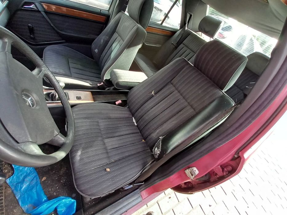 MERCEDES W124 FOTELE KANAPA KOMPLET SEDAN