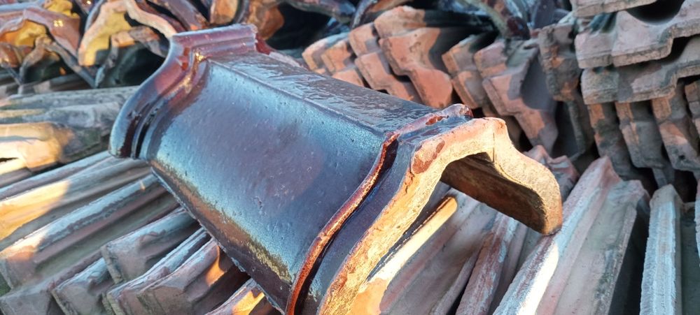 Каптур (контру) черепиці, глазурований