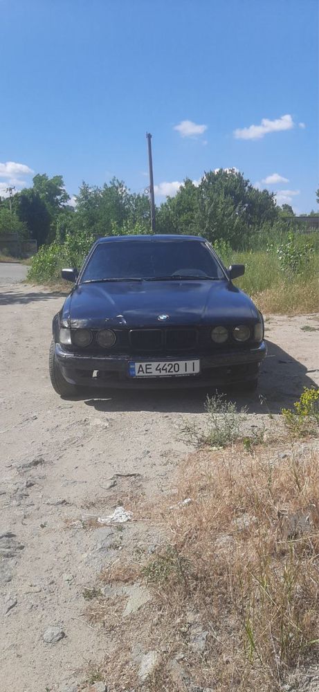 Продам бмв е32 . 3.5