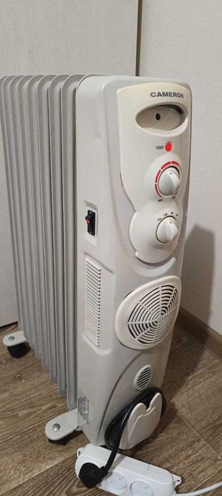 Продам обігрівач Cameron 2000W на 9 секцій з тепловентилятором