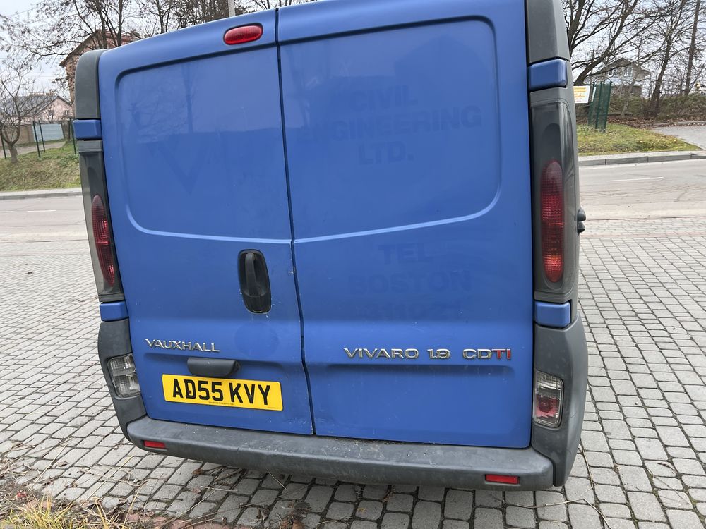 Opel Vivaro 2006 року 1.9 д