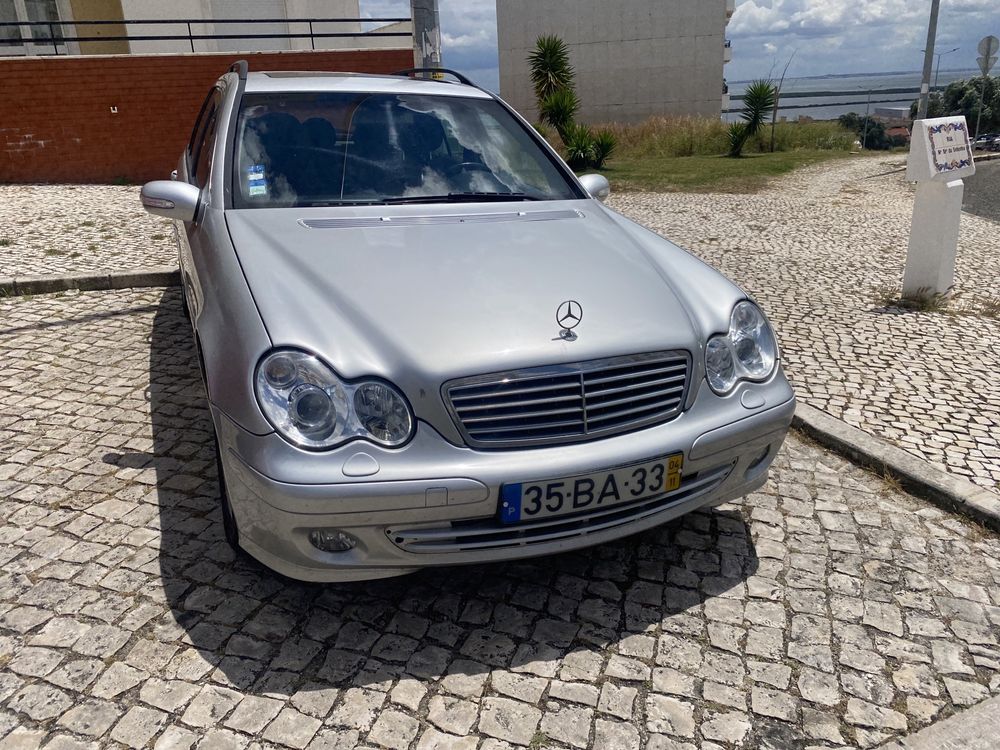 Mercedes-Benz c220