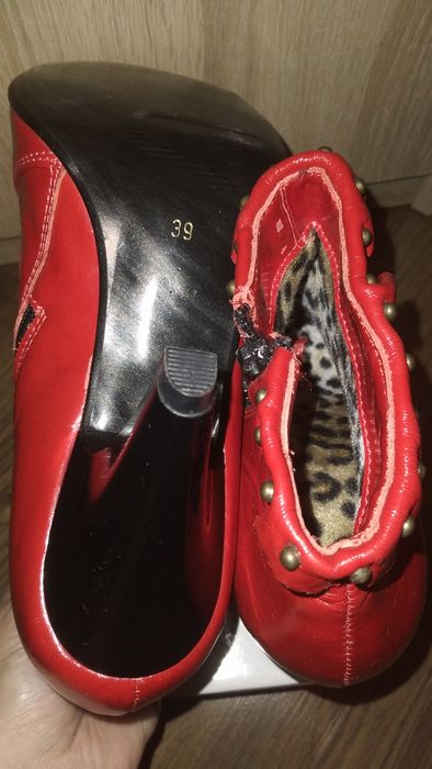 Жіночі шкіряні черевички