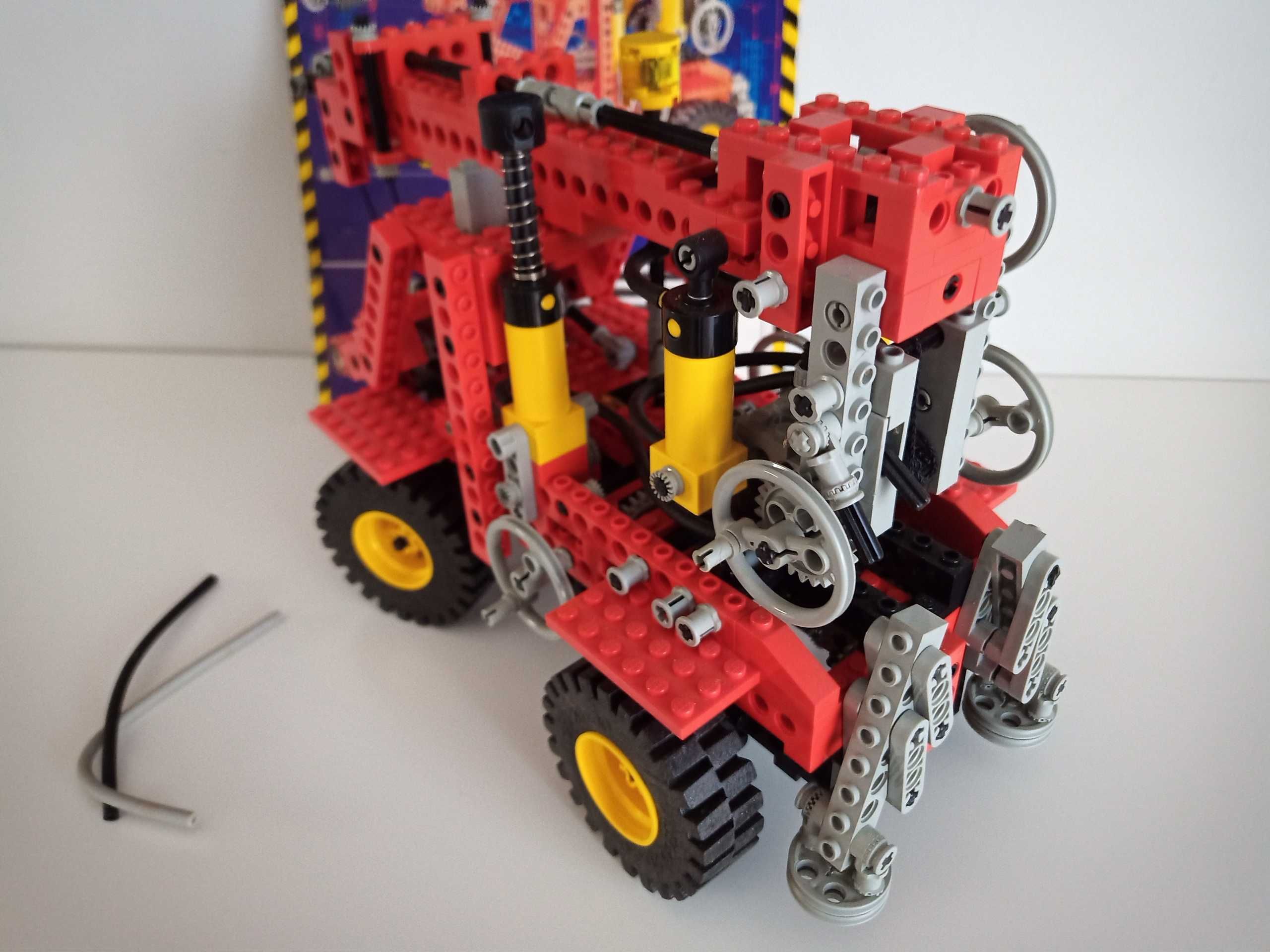 Lego Technic 8854 dźwig z 1989 roku jak nowy!