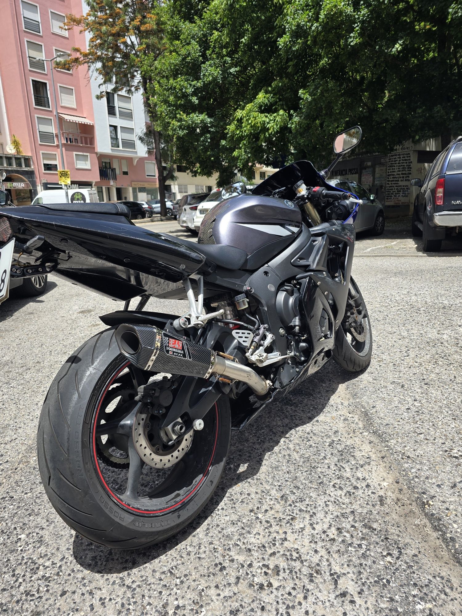 Yamaha  R6  2005